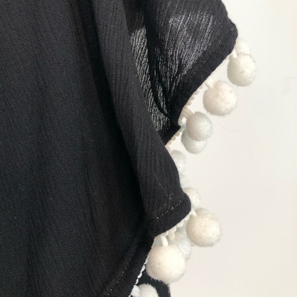 𝅺design 365 black one shoulder blouse with Pom poms size medium - Picture 4 of 6